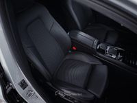 Käytetty Mercedes B200 Executive 150 HP (110 kW) 2020 Hopea Tila-auto