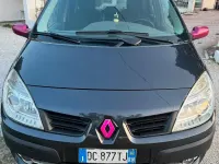 Usata Renault Scénic II Dynamique 106 CV (77 kW) 2006 Bluazzurro Monovolume