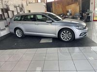 Usata VW Passat Business 150 CV (110 kW) 2021 Riflesso metallizato Station wagon