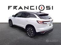 Usata Renault Austral Techno 160 CV (117 kW) 2023 Bianco SUV