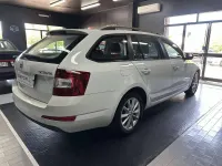 Usata Skoda Octavia G-TEC Executive 110 CV (80 kW) 2014 Bianco Station wagon