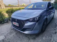 Usata Peugeot 208 GT 101 CV (74 kW) 2022 Grigio Utilitaria