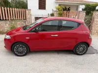 Usata Lancia Ypsilon Gold 69 CV (50 kW) 2016 Rosso Utilitaria