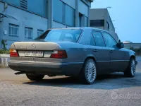 Usata Mercedes E300 220 CV (161 kW) 1992 Berlina