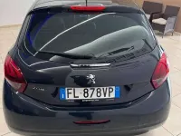 Usata Peugeot 208 Allure 75 CV (55 kW) 2017 Blu/azzurro Utilitaria