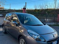 Usata Renault Scénic III 110 CV (80 kW) 2009 Marrone Monovolume