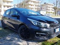 Usata Kia Ceed 110 CV (80 kW) 2015 Grigio Utilitaria