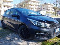 Usata Kia Ceed Active 110 CV (80 kW) 2015 Grigio Utilitaria