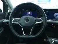 Usata VW Golf VIII Life 110 CV (80 kW) 2022 Grigio Berlina