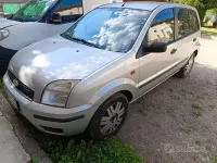 Usata Ford Fusion 101 CV (74 kW) 2003 Grigio Utilitaria