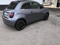 Usata Fiat 500e La Prima 86 kW (118 CV) 2021 Grigio Cabrio