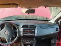 Usata Fiat Bravo 105 CV (77 kW) 2007 Rosso Utilitaria
