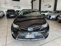 Usata Toyota Auris Hybrid Lounge 99 CV (72 kW) 2013 Nero Berlina