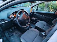 Usata Peugeot 207 93 CV (68 kW) 2010 Bianco Station wagon