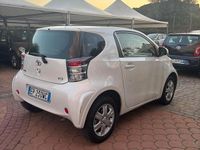 Usata Toyota iQ Trend 68 CV (50 kW) 2013 Bianco Utilitaria