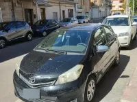 Usata Toyota Yaris 69 CV (50 kW) 2012 Nero Utilitaria