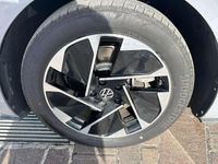 Usata VW ID.3 Pro Performance 69 kW (95 CV) 2024 Moonstone grey / tetto nero Utilitaria