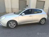Usata Alfa Romeo Giulietta Progression 105 CV (77 kW) 2012 Grigio Utilitaria