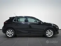 Usata Opel Corsa Elegance 101 CV (74 kW) 2021 Nero Utilitaria