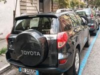 Usata Toyota RAV4 150 CV (110 kW) 2008 Grigio SUV