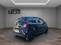 Usado Smart ForFour 90 CV (66 kW) 2019 Negro Utilitario