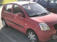 Usata Kia Picanto 61 CV (44 kW) 2005 Rosso Utilitaria