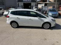 Usata Opel Zafira 150 CV (110 kW) 2013 Bianco Monovolume