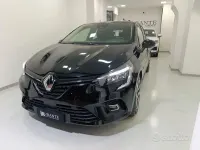 Usata Renault Clio V Equilibre 101 CV (74 kW) 2023 Nero Berlina