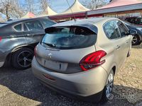 Usata Peugeot 208 Active 81 CV (59 kW) 2016 Grigio Utilitaria