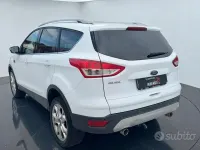 Usata Ford Kuga Titanium 150 CV (110 kW) 2015 Bianco SUV
