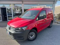 Usata VW Caddy Business 110 CV (80 kW) 2016 Rosso Monovolume