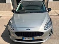 Usado Ford Fiesta 86 HP (63 kW) 2018 Cinzento Citadino
