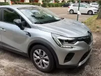 Usata Renault Captur 101 CV (74 kW) 2020 Grigio SUV