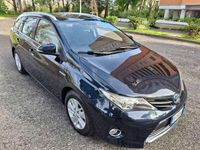 Usata Toyota Auris Hybrid 99 CV (72 kW) 2014 Nero Station wagon