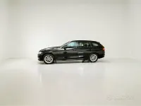 Usata BMW 320 190 CV (139 kW) 2024 Nero Station wagon