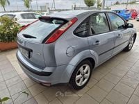 Usata Ford Focus 110 CV (80 kW) 2005 Blu Berlina
