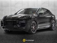 Usata Porsche Cayenne 475 CV (349 kW) 2023 Nero metallizzato SUV