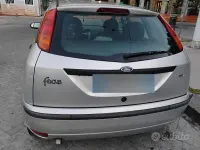 Usata Ford Focus 100 CV (73 kW) 2004 Grigio Berlina