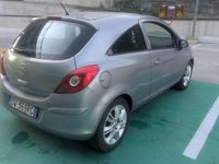 Usata Opel Corsa Sport 75 CV (55 kW) 2009 Argento Utilitaria