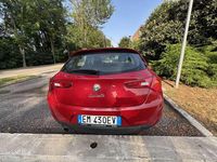 Usata Alfa Romeo Giulietta Distinctive 120 CV (88 kW) 2012 Rosso Berlina