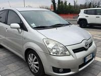 Usata Toyota Corolla Verso 136 CV (100 kW) 2008 Argento Monovolume
