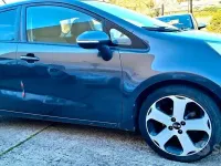 Usata Kia Rio Active 75 CV (55 kW) 2014 Grigio Berlina