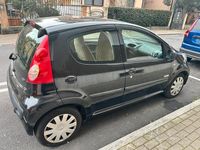 Usata Peugeot 107 68 CV (50 kW) 2006 Nero Utilitaria
