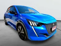 Usata Peugeot 208 GT-line 101 CV (74 kW) 2023 Blu vertigo Utilitaria