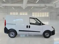 Usata Fiat Doblò Business 95 CV (69 kW) 2021 Bianco Monovolume