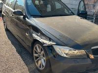 Usata BMW 320 177 CV (130 kW) 2008 Nero Station wagon
