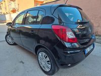Usata Opel Corsa 74 CV (54 kW) 2011 Nero Utilitaria