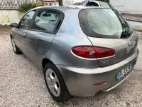 Usata Alfa Romeo 147 120 CV (88 kW) 2007 Marrone Utilitaria