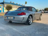 Usata Porsche Boxster 220 CV (161 kW) 2000 Grigio Cabrio