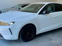 Usata Opel Astra Business Elegance 131 CV (96 kW) 2022 Bianco Utilitaria